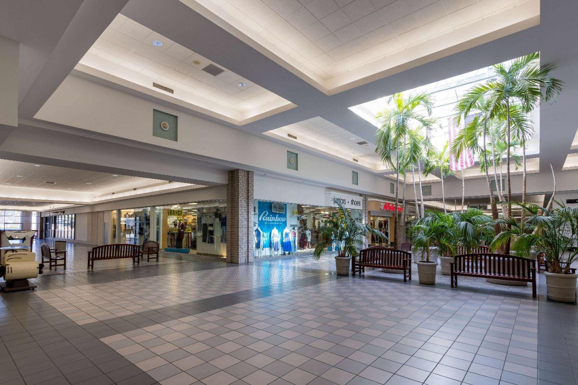 Days Inn By Wyndham Columbia Bagian luar foto